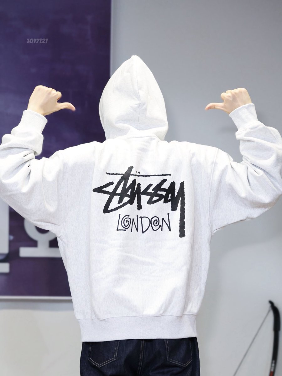 yy1017121's tweet photo. 260724•애플뮤직 팬사인회

LONDON BOY

#판저이 #范哲逸 #FANZHEYI #모디세이 #MODYSSEY https://t.co/Sr9N2WUpNP