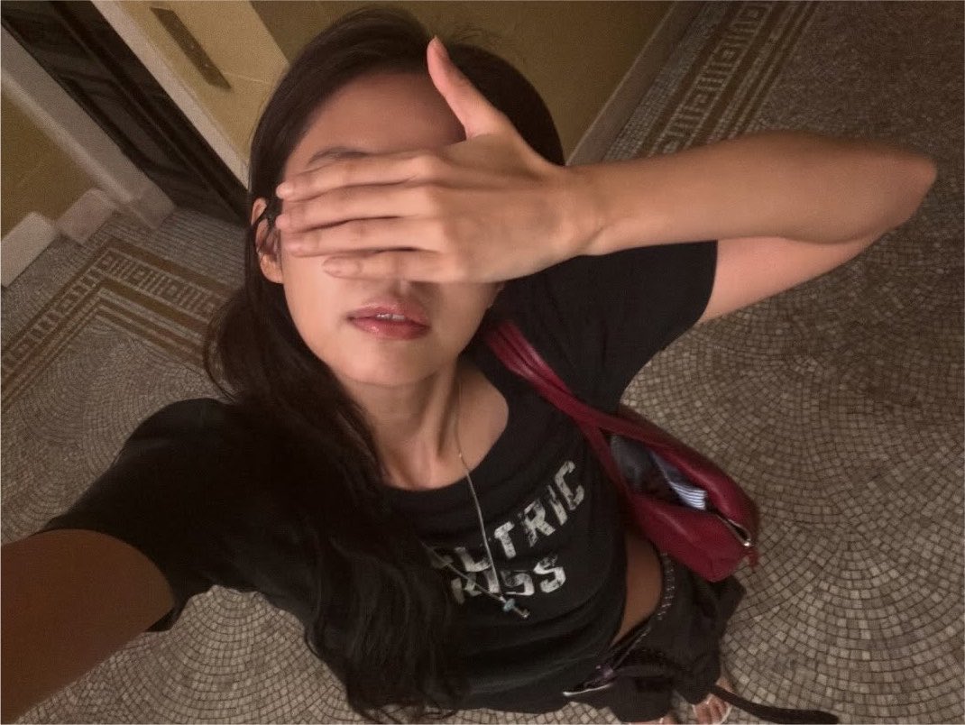 lsmjnkm's tweet photo. her lips https://t.co/jjly5k1x8N