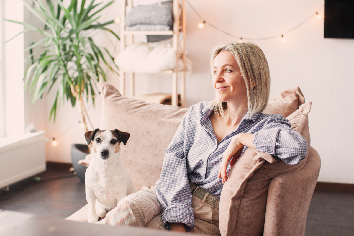 idthc13723193's tweet photo. Nothing beats coming home to a wagging tail and a waiting purr—pet companions turn ordinary days into warm, magical ones! https://t.co/ADEoacVZMF