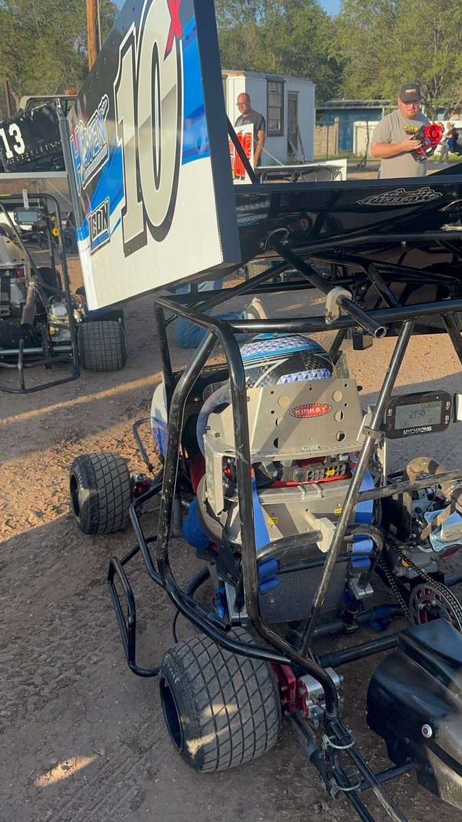 LamanceTravis's tweet photo. @MalachiONeill @Route66 My kiddos are racing outlaw karts. So it’s a super fun family time for us. https://t.co/Xi5AlCXuhE
