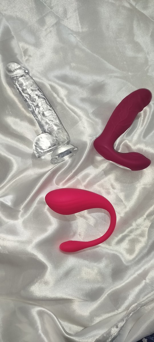 queencherry_69's tweet photo. Me acaban de llegar dos juguetitos más. ¿Quieres verme probarlos?

#nsfwtwtًً #nsfw #onlyfans #lewd #contenido https://t.co/rfCGWdQuYz