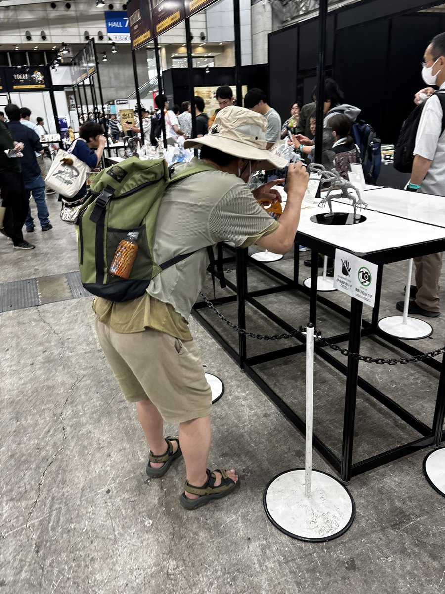 konitang033's tweet photo. 作品に足を止めて見てもらえて嬉しい。
据え置きなので、来場者と会話は出来ませんが、
アンケートあるので、感想もらえたら
感激でオシッコ漏らしちゃうな。

#WF2026ｓ https://t.co/VGXEMudhfq
