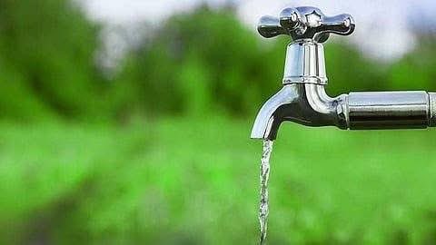 stun_gun22's tweet photo. All time record 🔥🔥

🚨 ₹11,166.81 crore approved for rural drinking water projects across AP.

🔸₹1,811.81 crore sanctioned for 2,943 rural drinking water works.

🔸₹9,355 crore approved for 10 Mega Multi-Village Schemes.

🔸Projects will be aligned with Jal Jeevan Mission 2.0 to provide 55 litres of safe drinking water per person per day.
#AndhraPradesh #JanaSenaParty #PawanKalyan