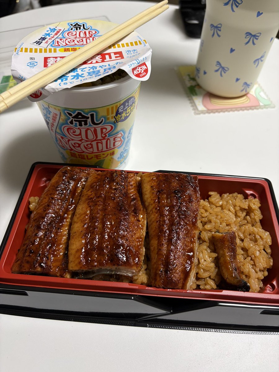 mknFreddy's tweet photo. 土用の丑の日やからうなぎきちゃ🥰🫶 https://t.co/wwKaVIs8jj