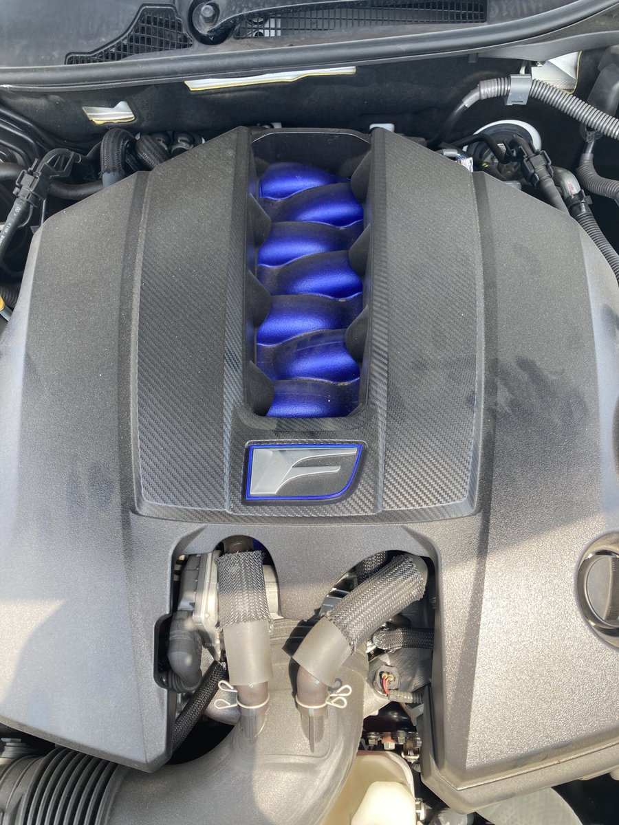 RLovataar's tweet photo. ISの代車でGSFに乗ってる。
すごいね、Powerだね。 https://t.co/XIt7ugKbix