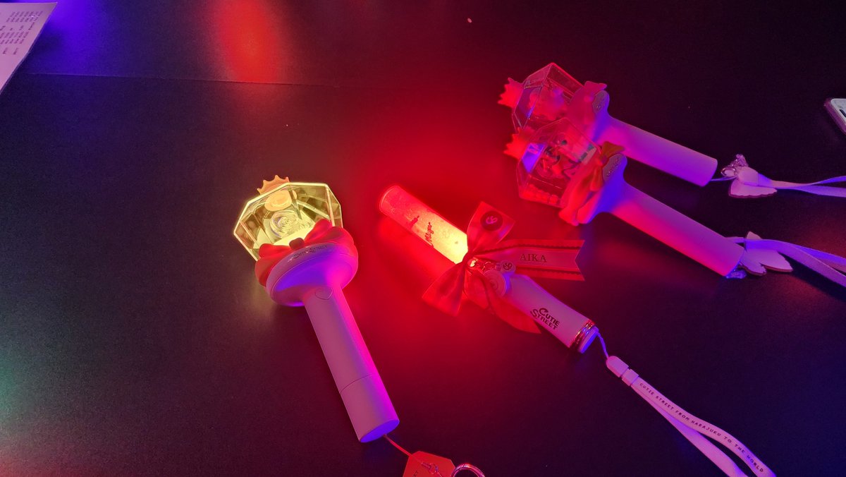 FuriFuri9st's tweet photo. ライブの後、日韓きゅーてすと16人くらいで焼肉行き、二次会でカラオケ…！

終電とか余裕で終わって、深夜2時くらい(人によっては3時とか)まで全力だった😂

カラオケ史上でトップレベルの楽しさだった。 https://t.co/JcN5maqTNY