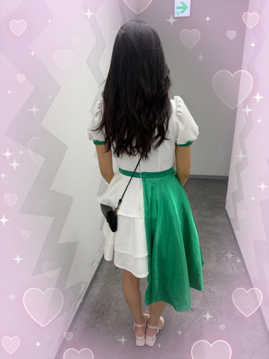 39_RED_tenchou's tweet photo. お昼を過ぎたらパパラッチ❕
そんなレッドでゴザイマス🤣

さてさて今日のターゲット🎯は…
✨スロパチガール様✨
しっかり背後を捉えました🫡

お並びにご注意のうえ…
この後もお楽しみください😊

#スロパチガール
#Dステ新開地 https://t.co/2ncFzPkhWV