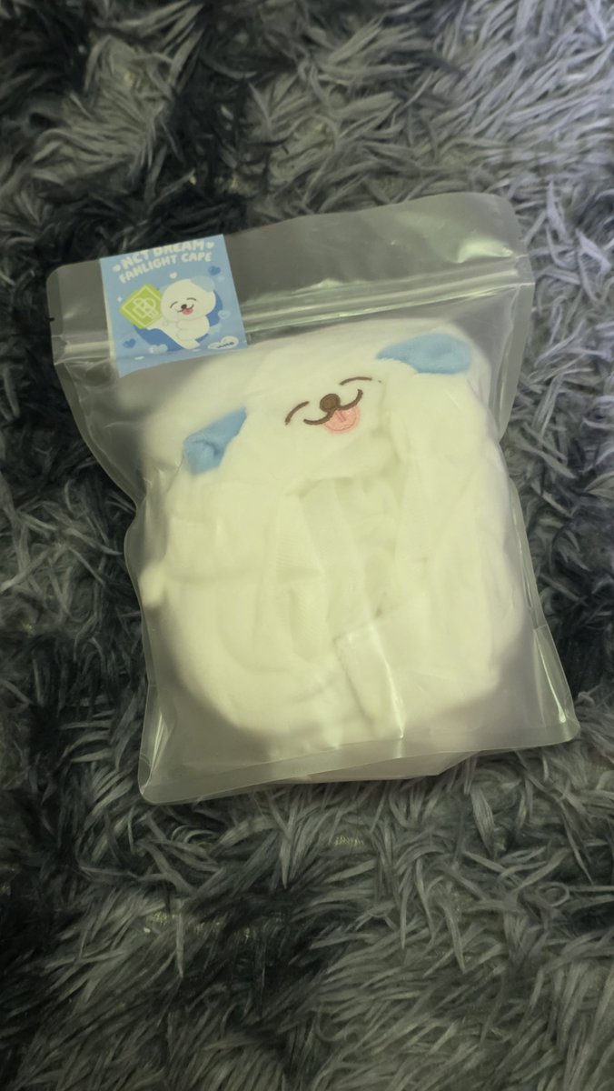KNPKSMILE's tweet photo. ปลอกแท่งไฟ มึออง เจโน่
ยังไม่ได้แกะ 22000 วอน

ส่งต่อ 220 รวมส่ง
#ตลาดนัดNCT #ตลาดนัดNCTDREAM https://t.co/wNB982qpXU