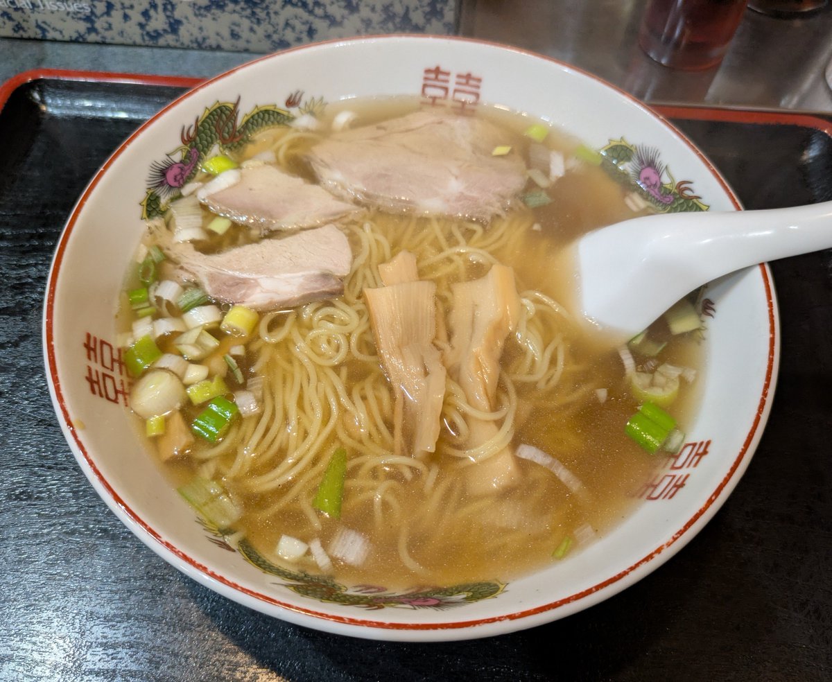 komatsu2012go's tweet photo. 宮城野区原町にある
#香味源
の、ラーメン
と、焼き餃子
三浦知良選手が、ゴールを決めたので、こちらに。昔ながらの風味に感動！うまっ！
今年34杯目8の17
#中華醤油系 https://t.co/0t3BPnnnZA