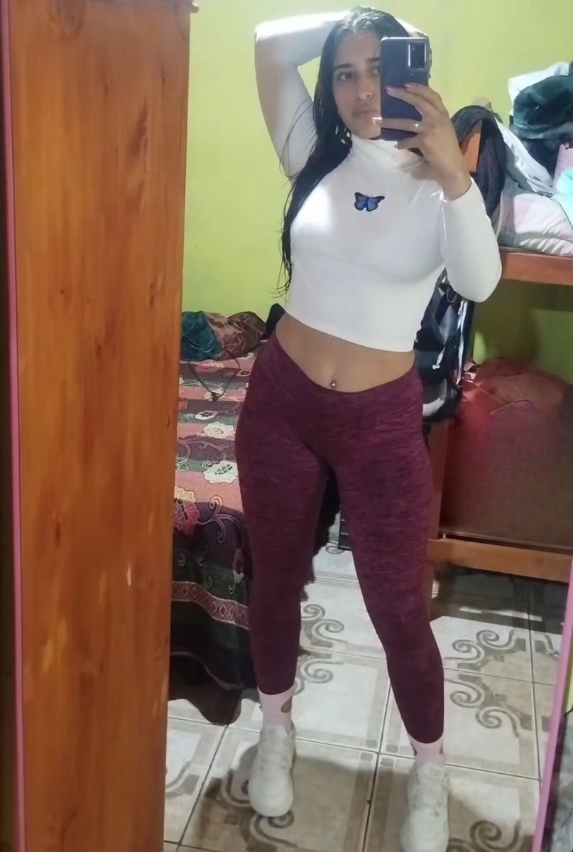 Reebecabe's tweet photo. Buenas noches 😜 https://t.co/ZUxzZbNM7m