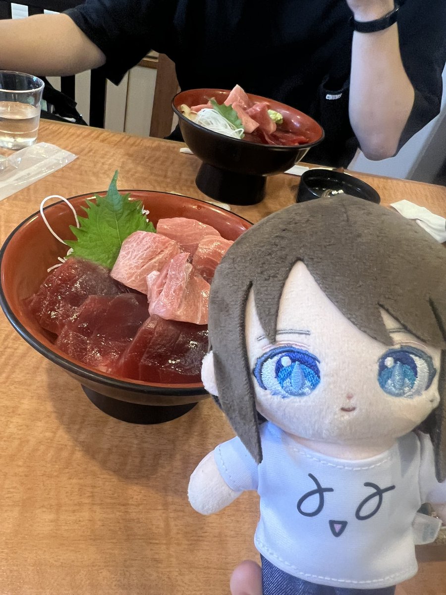 ke_bu_LFC's tweet photo. いのりちゃん、まぐろ丼だよ https://t.co/mZk83Hwx9j