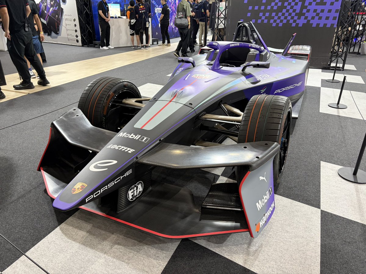 RPurplecrow's tweet photo. #Formulae 2026
2026.7.26.
#Porsche
#Racaborn
#ポルシェ X99
カッコいいね https://t.co/P4boXlu7L7