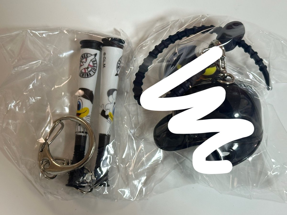182430G's tweet photo. 応援バット　キーホルダー　交換

【譲】ロッテ

【求】ライオンズ

郵送・都内手渡し
お気軽にお声掛けください。 https://t.co/eSvvXi9oWd