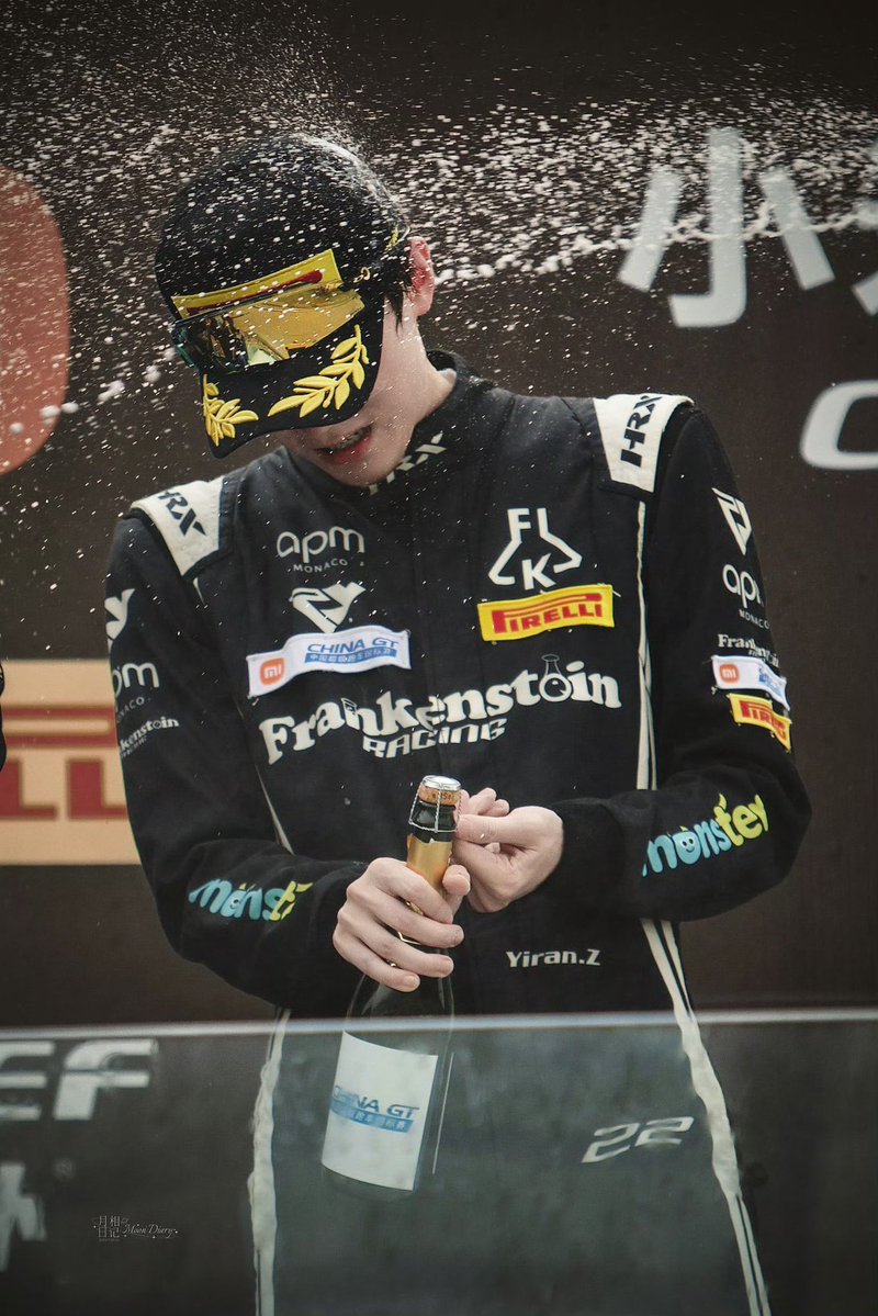 zhouyiran_thai's tweet photo. [🏎️] 260725 | #ChinaGT

🏁 CHINA GT Championship 2026 | Race 1

Champagne Moment🍾🍾🍾

#ZhouYiranCHINAGT 
#Zhouyiran #โจวอี้หราน #周翊然 https://t.co/XDJ0IXoCqI