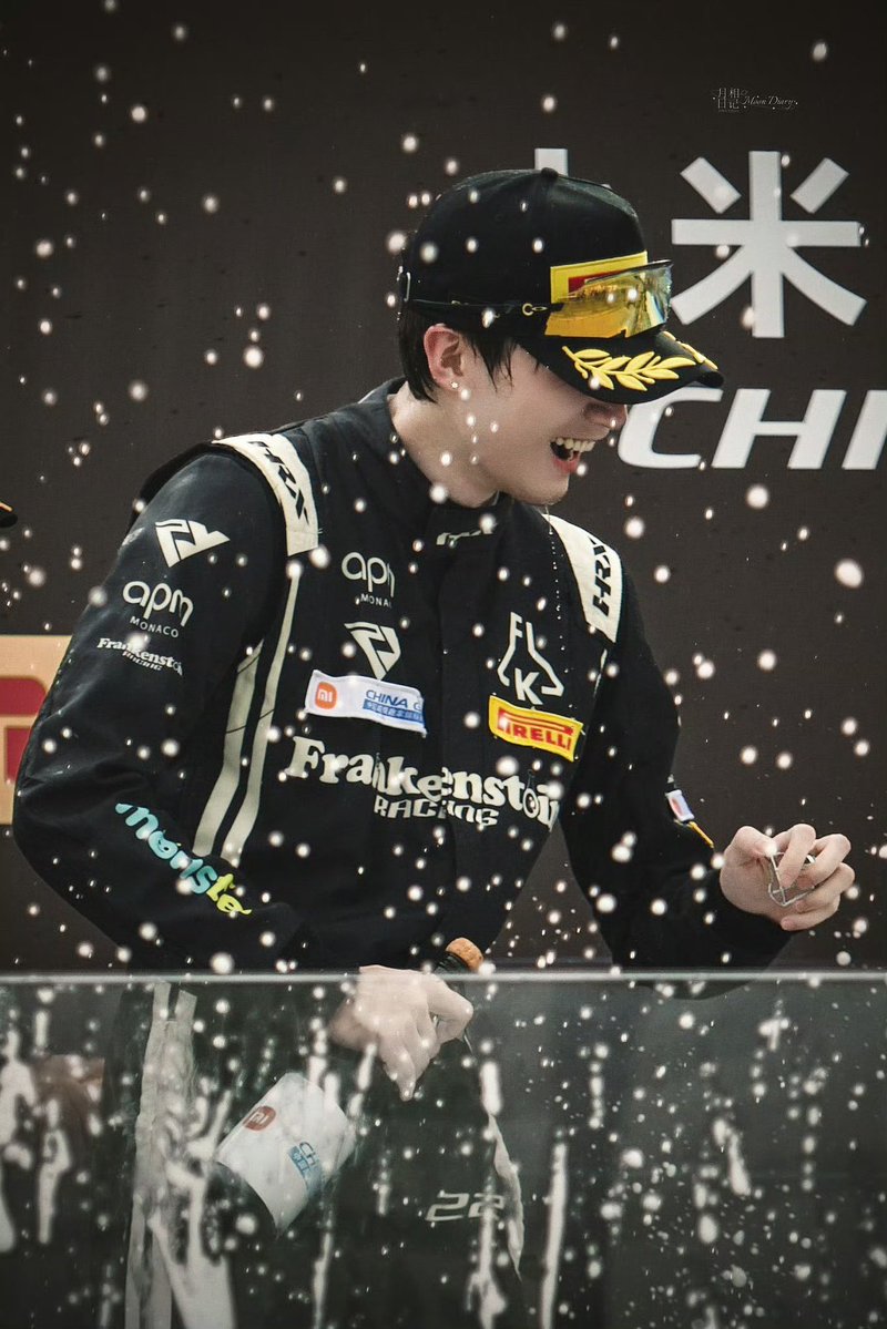 zhouyiran_thai's tweet photo. [🏎️] 260725 | #ChinaGT

🏁 CHINA GT Championship 2026 | Race 1

Champagne Moment🍾🍾🍾

#ZhouYiranCHINAGT 
#Zhouyiran #โจวอี้หราน #周翊然 https://t.co/XDJ0IXoCqI