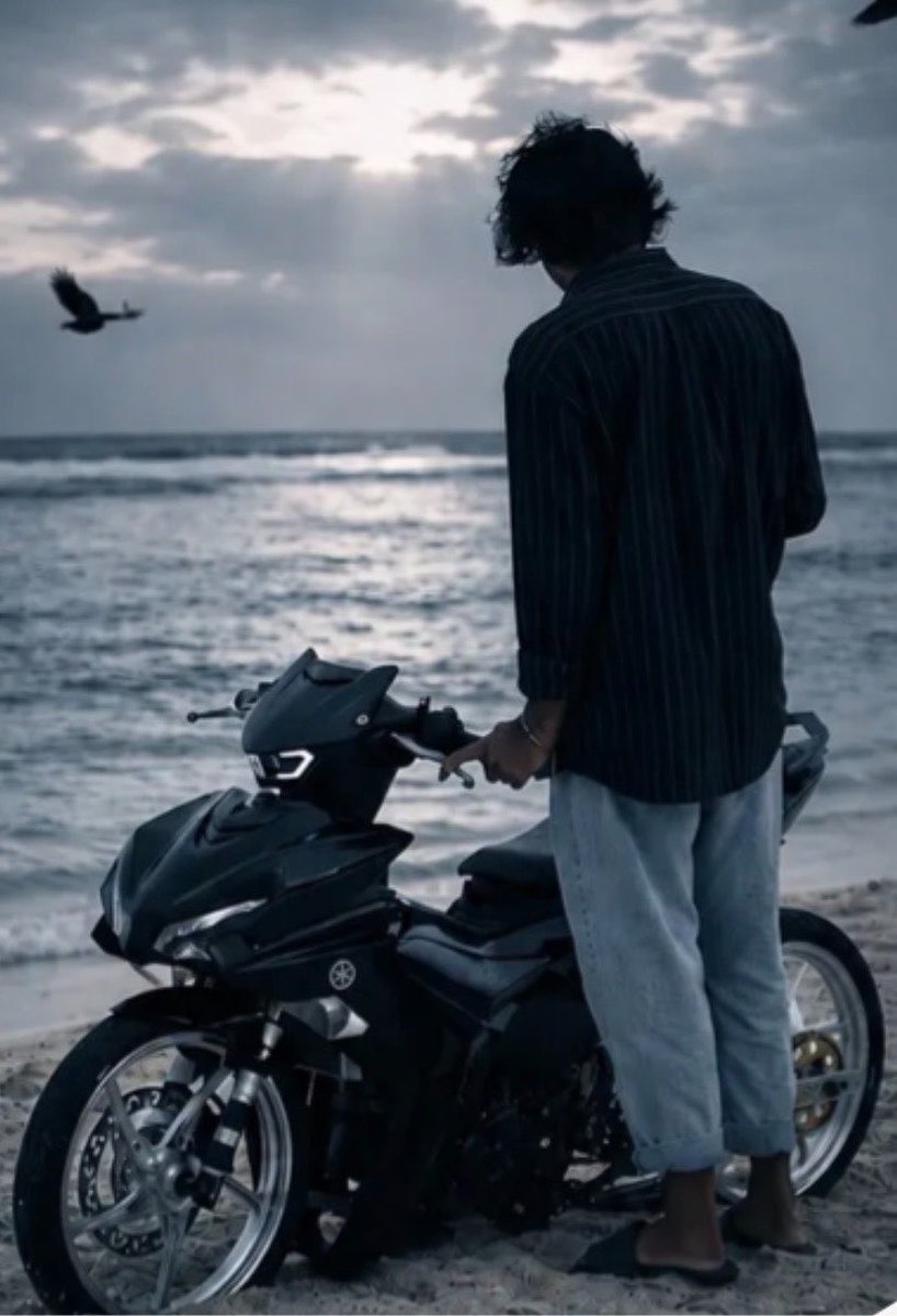 HKurusee's tweet photo. Update

This guy Adam Idhaam (HDC staff) was also riding that night.

Plate no. AA0S-P8064

Orange and black Exciter 155.

He’s hiding his face on Instagram so I got something better.

Thiburoazuge / V. Keyodhu

They’re no different from gang murderers. They kill people and these guys also kill people by driving recklessly. So the public need to know who these people are.