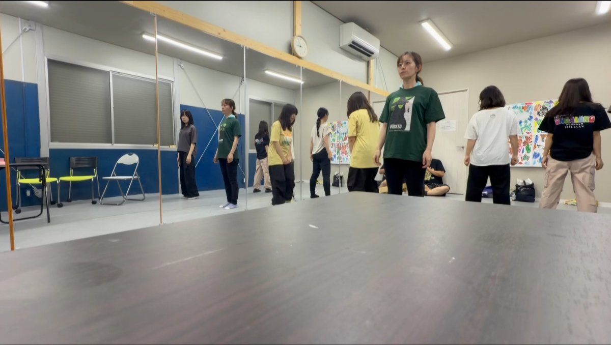 MusicalPom's tweet photo. 今回はとある楽曲の振り付けが完了(*`･ω･)ゞ
シンガーもダンサーも体力勝負なワンシーンとなりました！
日々の筋トレやストレッチが大事になりそうです💪💪
#ミュージカルカンパニーPOM https://t.co/0aUuJ16B5s