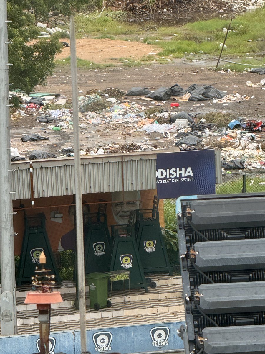 AdiKumar9040's tweet photo. Who’s accountable for this? Whose responsibility is it? #Bhubaneswar @sports_odisha @bmcbbsr @suryabanshibjp https://t.co/m4DBqoRto4