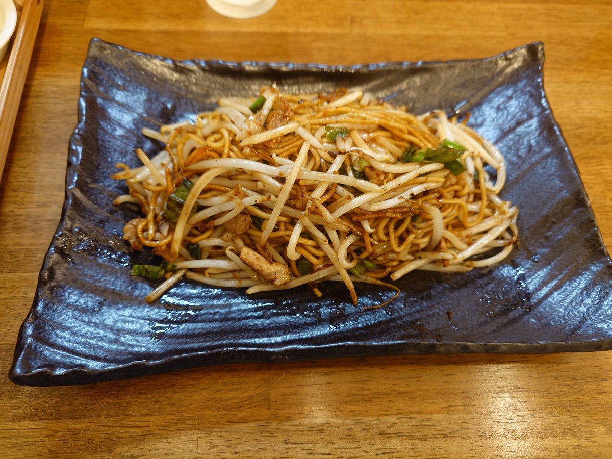 9646_8613's tweet photo. 焼きそば定食 https://t.co/bkJyRFmkMg