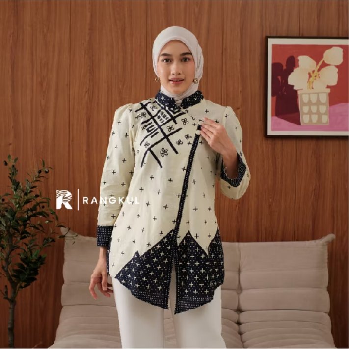 gorgeuslee's tweet photo. Dari kantor sampai kondangan, tetap on point✨️
Fyi, blouse batik ini produk lokal yang pastinya harganya terjangkau dan kualitasnya bagus. Sebagus ini harganya gaada 100k. Murah kan? Kapan lagi ada batik semurah ini😗😻 https://t.co/ryDZNa223C