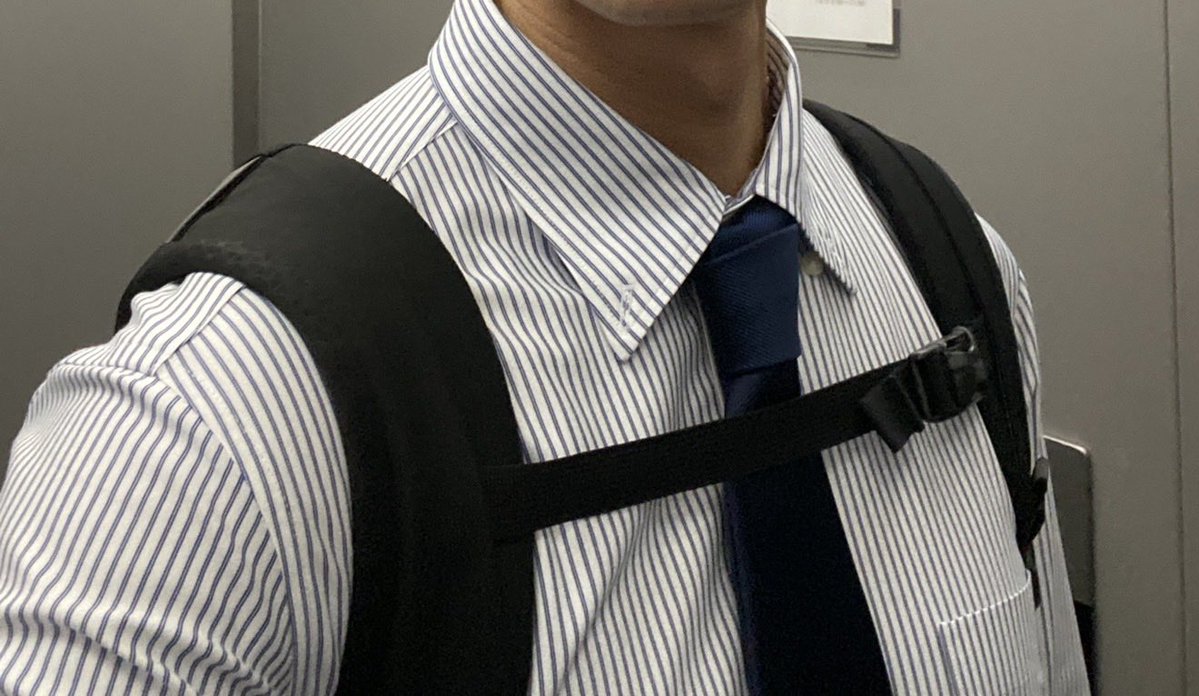 hdstll's tweet photo. ←これが(普段)

→こう(凸20才凹俺) https://t.co/B8gUbCj8Dr