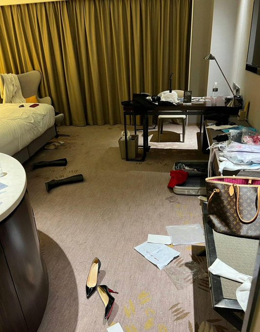 ___mash____'s tweet photo. 天塌了 被这高中生凿了    

我现在懵懵的    

要看吗？准备删了''' https://t.co/Z5VkqWO7xb