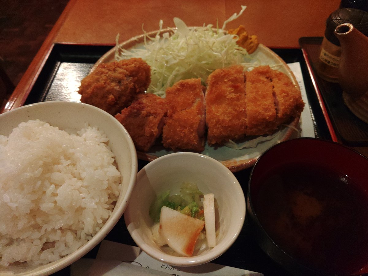 mench77902808's tweet photo. 分厚いとんかつはいいねぇ。 https://t.co/CS6W0cRJ3S