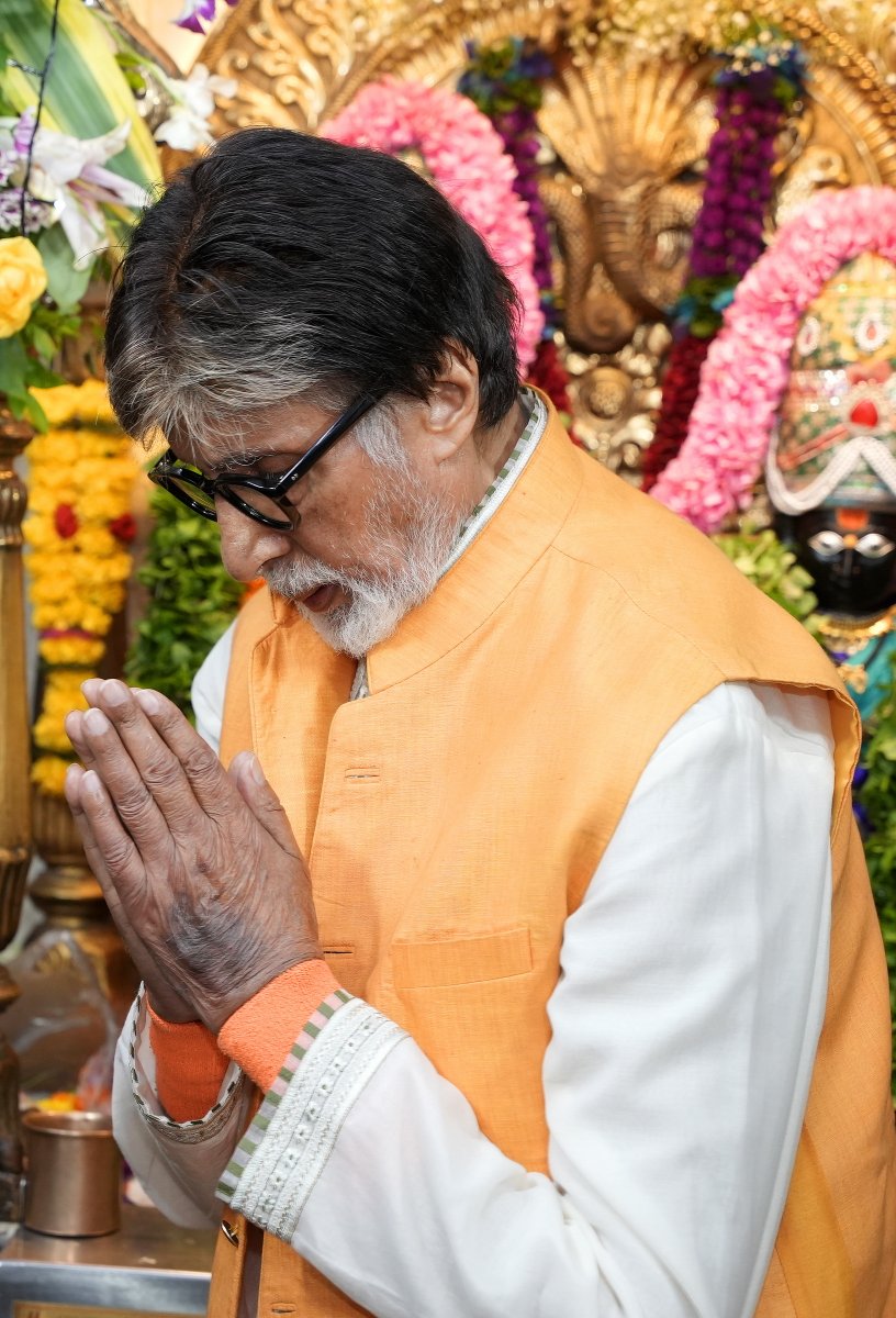 SrBachchan's tweet photo. T 5811)ii) - https://t.co/2OBlmTFcch