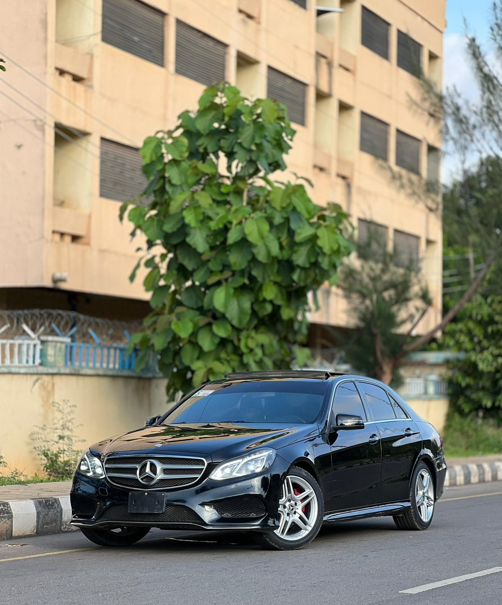 abberhs_17's tweet photo. 🚗: Used, 2014 model Mercedes Benz E350.

🏷️: ₦16,000,000.

📍: Kaduna.

📞: +2349069274163 https://t.co/0HdBjgUr7I