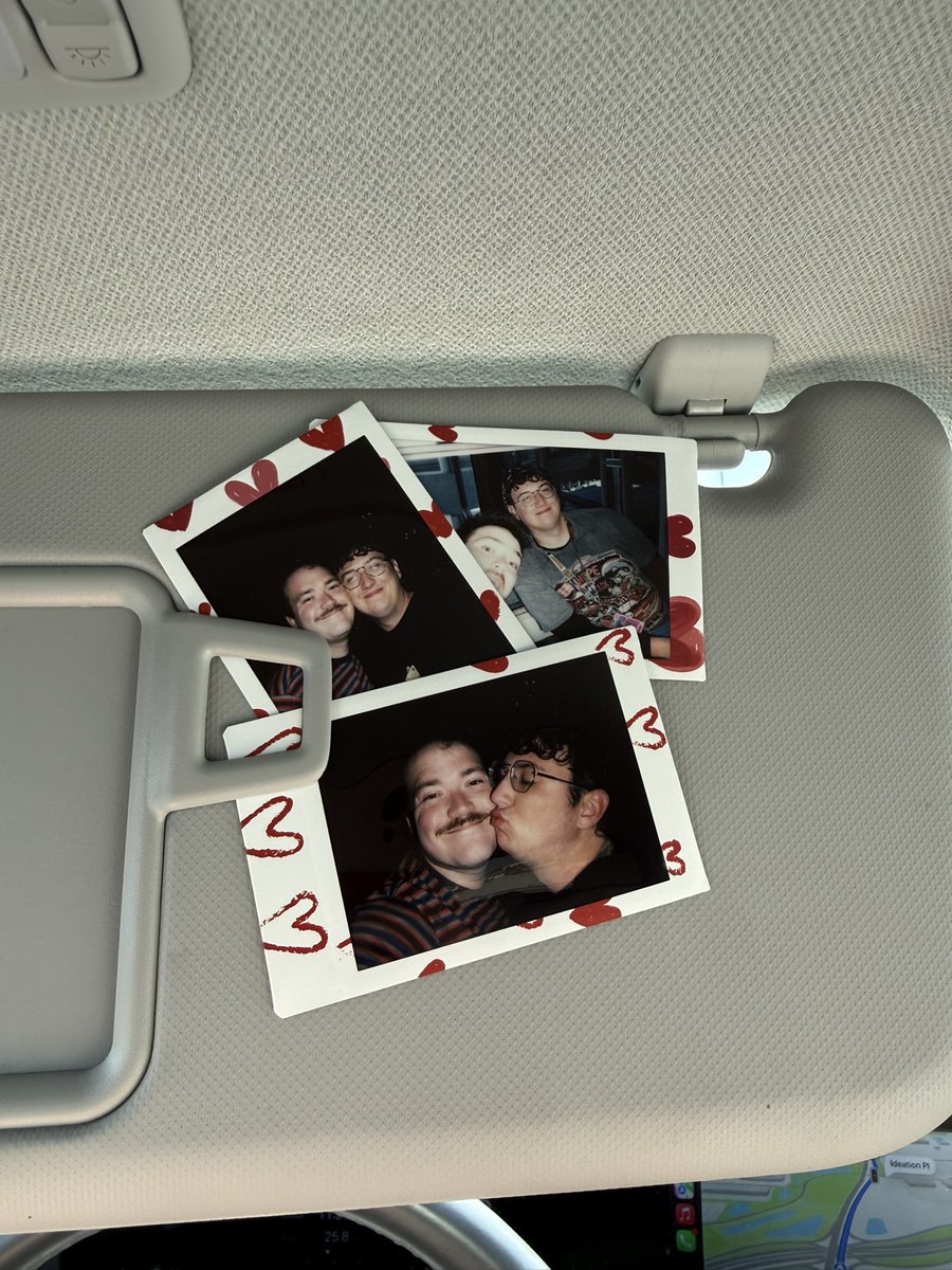 KeatonVision's tweet photo. boyfriend appreciation post💜 https://t.co/TJjekBJ5ok