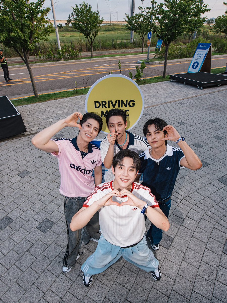 iwoolfmoonrose's tweet photo. I can’t explain how I’m proud of you guys, you were lil nervous and excited but you succeeded in the best way, you gave all the best I saw you so happy and you did a unforgettable performance 
🥀U
@ adidas originals Korea 

#TheRose #OUF2026 #oneuniversefestival #더로즈
#woosung #dojoon #taegyeom #hajoon