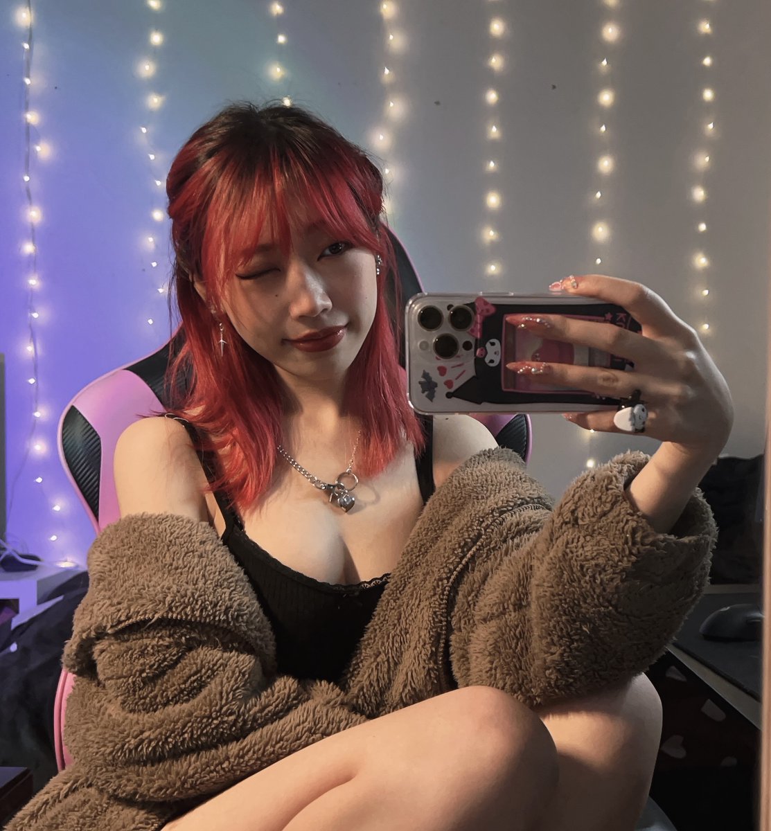 yinsjiejie's tweet photo. hop on discord.. i'm bored :p https://t.co/bNpqTabOKJ