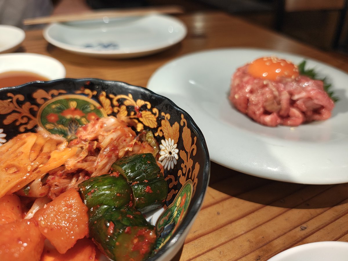 ahrinrin's tweet photo. みんな焼肉食べてる！私も食べた！
送別会もこれにて終了。
東京頑張る。明日行く。 https://t.co/bJ3OJ3s6Xs
