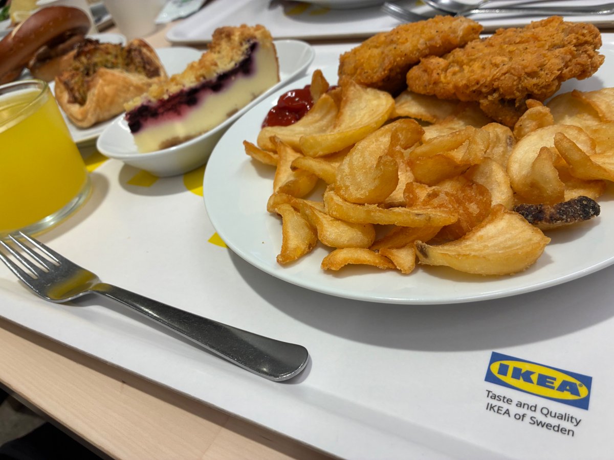 APX_UMBS's tweet photo. IKEA飯に腹をやられた
5日は動けん　美味しかった https://t.co/4wl4U5SK3a