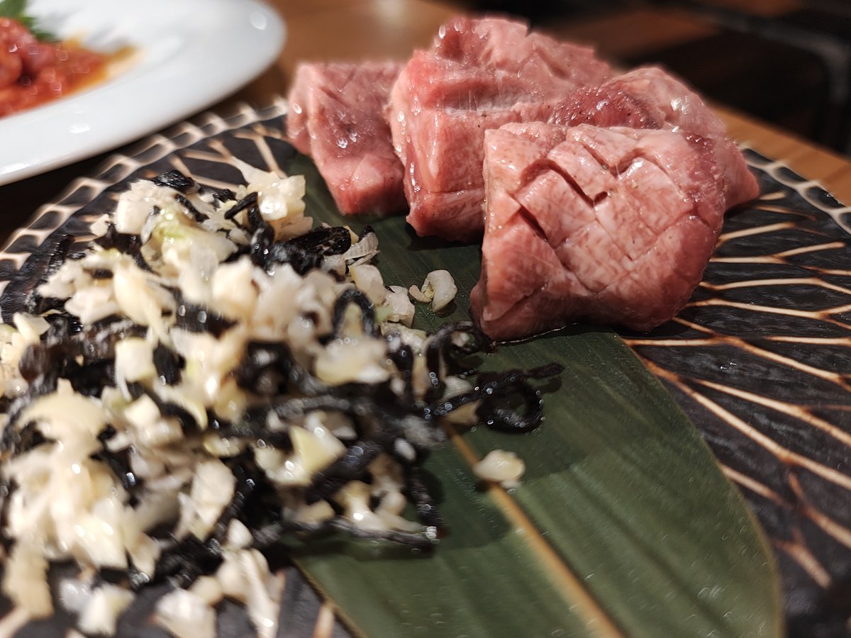 ahrinrin's tweet photo. みんな焼肉食べてる！私も食べた！
送別会もこれにて終了。
東京頑張る。明日行く。 https://t.co/bJ3OJ3s6Xs