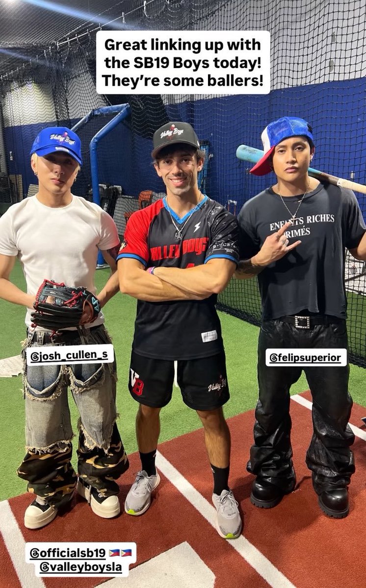 Myrocksta_'s tweet photo. ready na sya mag strike the ball.

#SB19_KEN 
#SB19_Josh https://t.co/OhDanGnEuB
