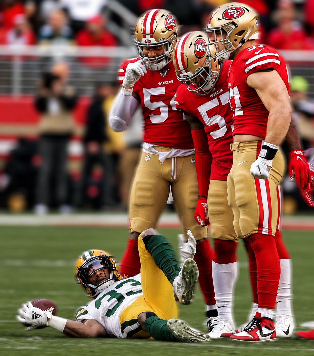 OurSf49ers's tweet photo. Bosa + Warner + Greenlaw back together for training camp 😈 https://t.co/eIoqRCR2dC