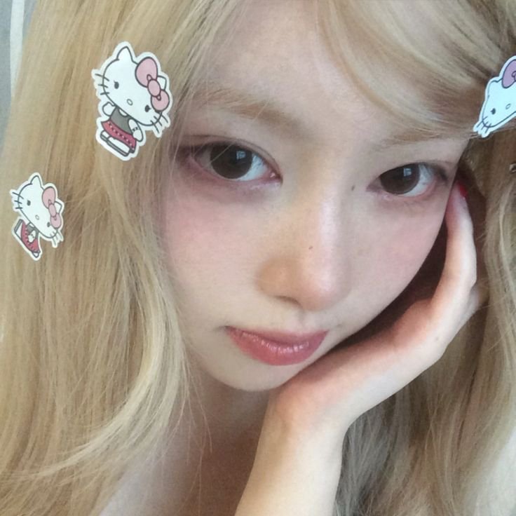 Hilosmelo's tweet photo. 🪡 — Hilo de preguntas ୧ ‧₊˚ ⋅

       (versión random)

♡ + ↻ Appreciated (cita para responder) https://t.co/NHowMdSAIr