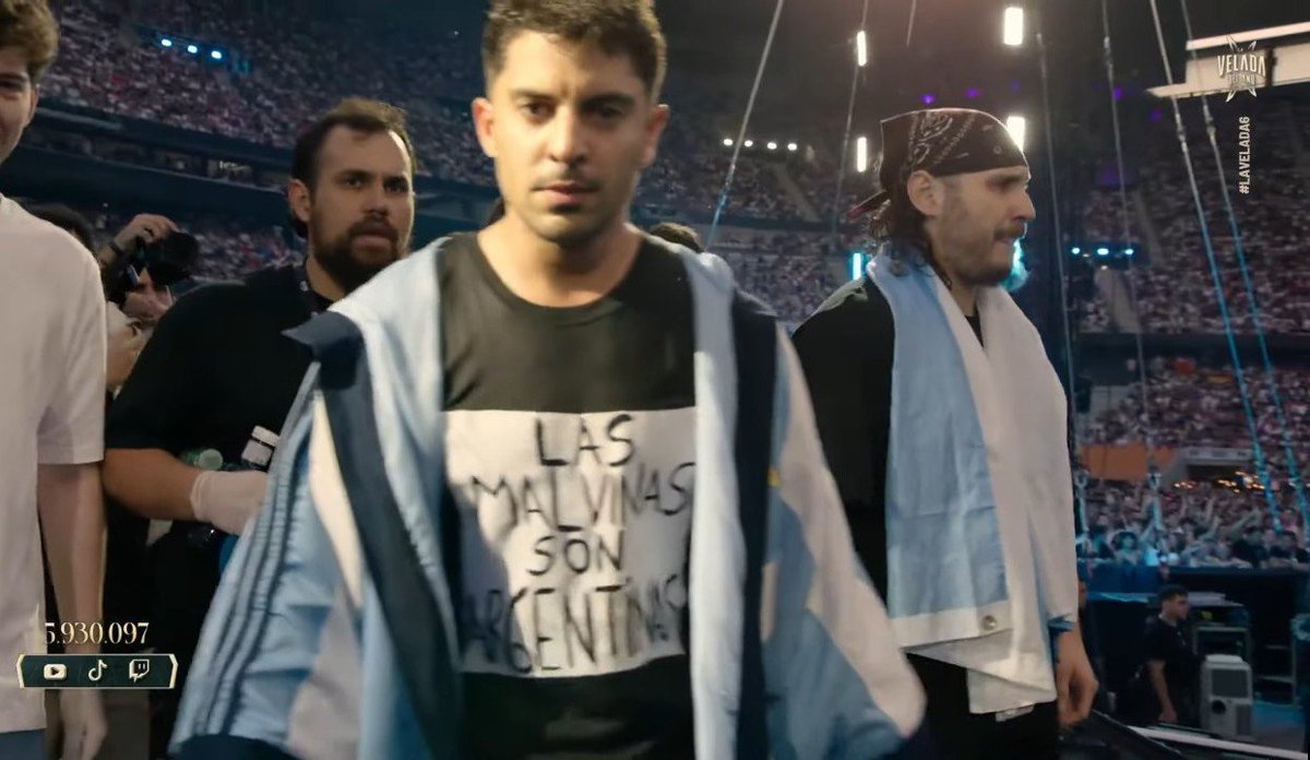 TiagoUGC's tweet photo. 🇦🇷Podrás haber perdido la pelea, pero hoy representaste a un país entero. 
Las Malvinas fueron, son y serán argentinas. https://t.co/Peak8atKf2