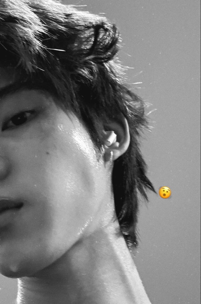 Nnappe94's tweet photo. แล้วใครขยันปิดไฟให้เฮียตี๋ละคะเนี่ย น้องป๋อรึเปล่า :3 https://t.co/UG7mTEIWPg