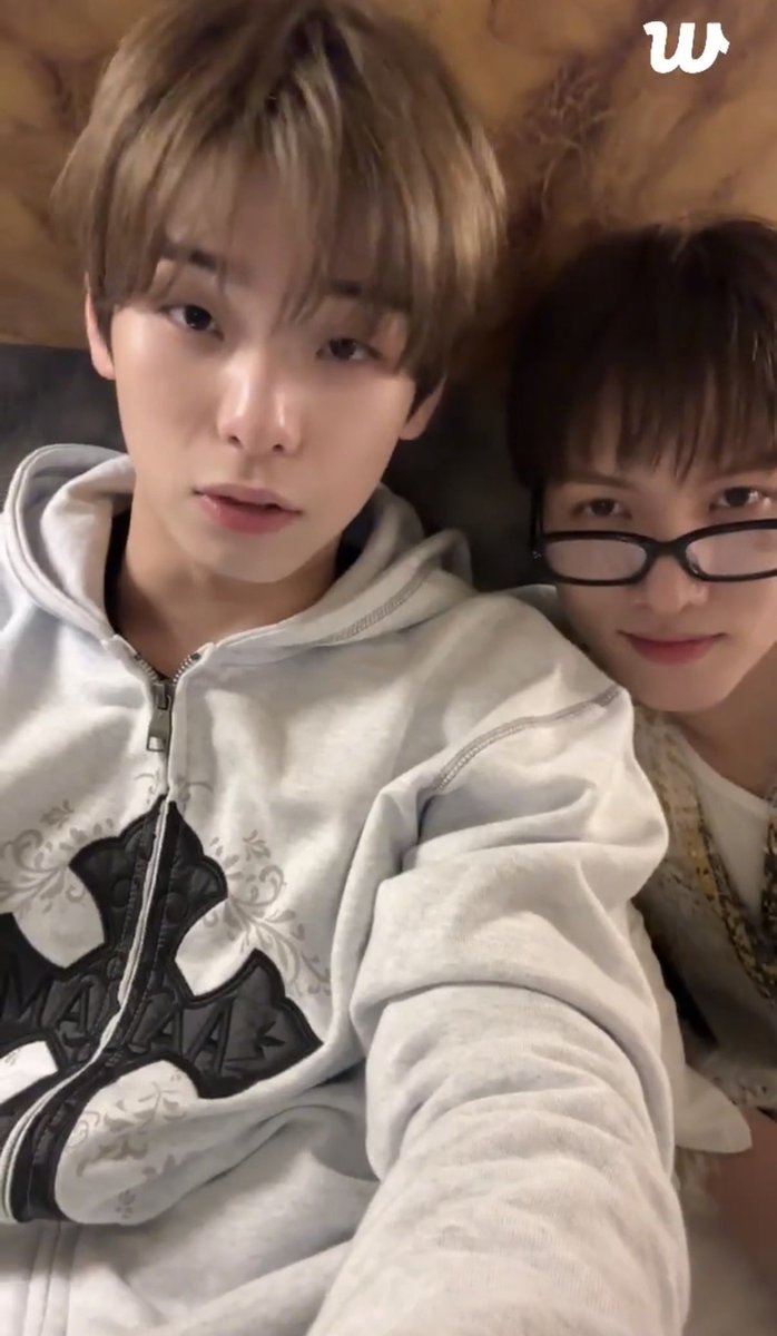 991qn's tweet photo. 제가이걸볼게요 https://t.co/E7jD26G2x0