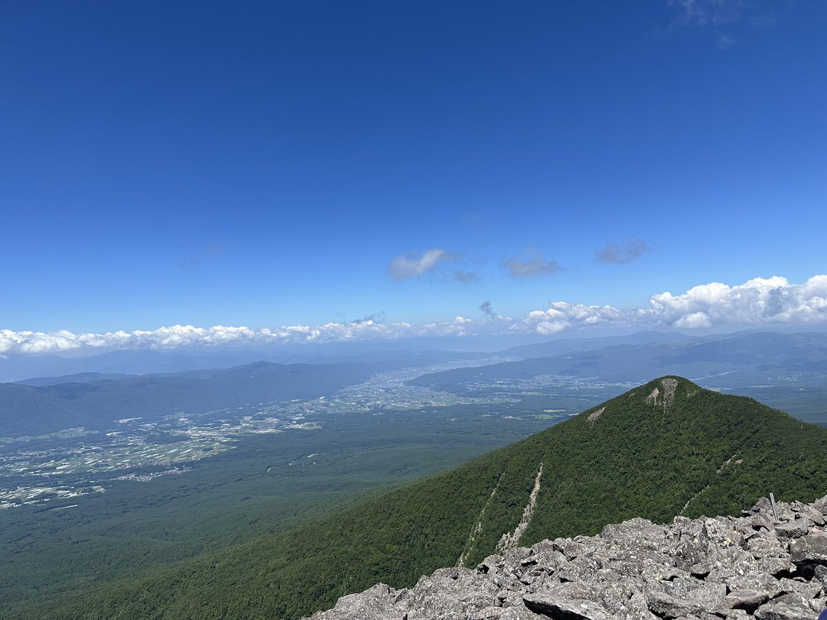 ginocchi_fiber's tweet photo. 編笠山登って、ジェラートと蕎麦食べて、念願のタップルームでクラフトビール飲めて、八ヶ岳を満喫出来たいい週末だった。来年は絶対に鰻食べような https://t.co/nccqL1EguT