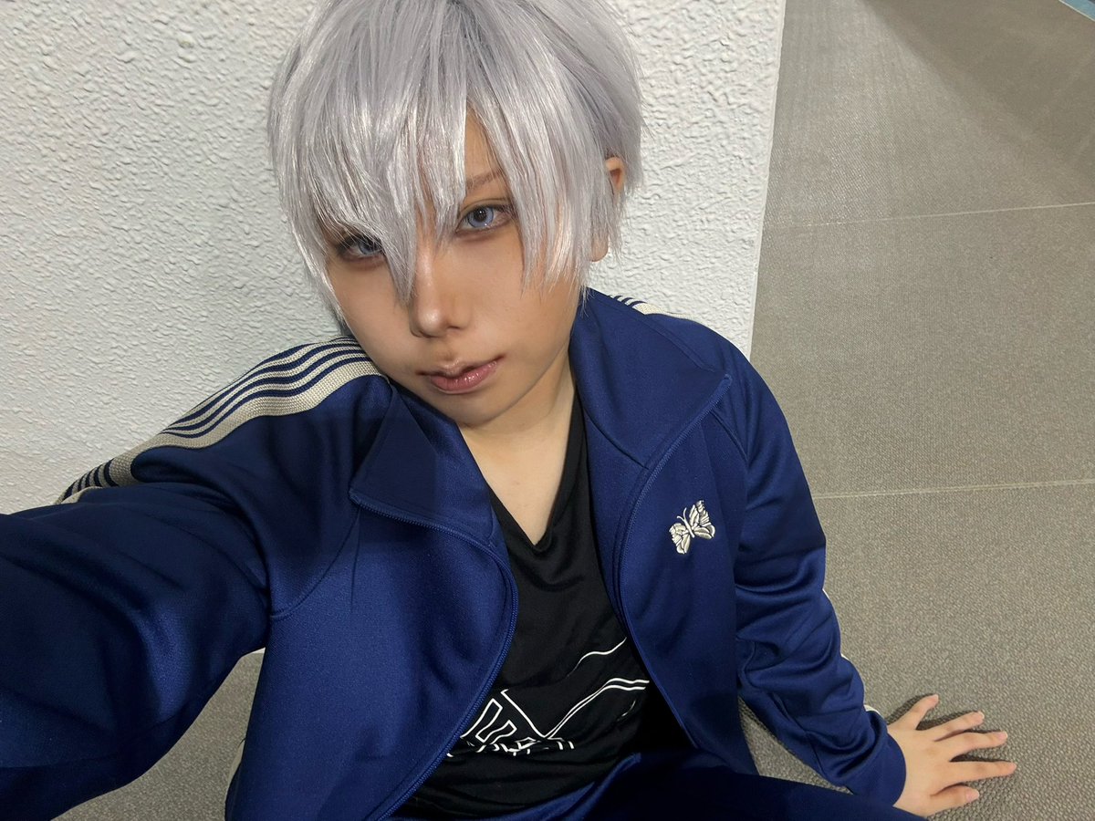 me02__cos's tweet photo. #今日だけ青春にじきた運動会 
知り合いあんまりいなくて絶望黄色㌠ https://t.co/BdE3m61xG9