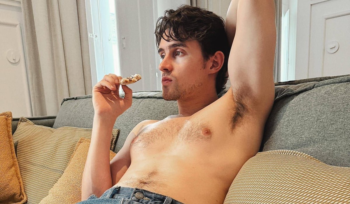 gaytimes's tweet photo. #Obsession star Michael Johnston wants to play an "intentional and meaningful" queer character 🏳️‍🌈 

https://t.co/KBu3G3kzxN https://t.co/iUE8n2oL5N