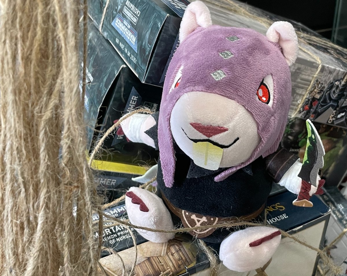 WarhammerOsu's tweet photo. アニバひもくじ&amp;ペイントコンベンション：
参加者のギフトが全て揃いました！
参加者は引換券をもってストアへひもくじを引きに行こう！
希望者は8/30(日)のコンベにも参加だ！
詳細はストアへ！
#WHS名古屋大須 https://t.co/SvufecZI0w