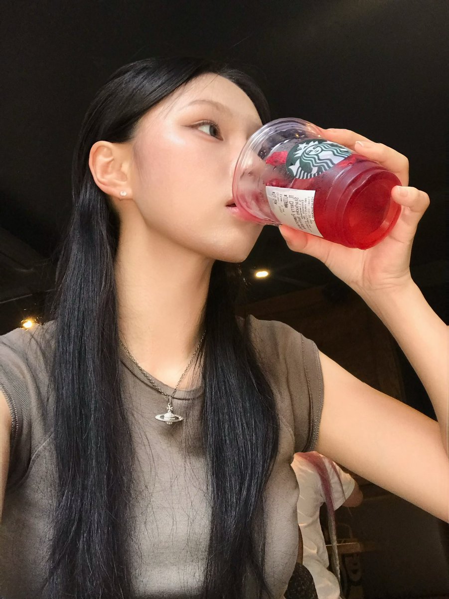 evdnnx's tweet photo. 잘 다녀왔뜸니다 ~~ https://t.co/DqoL8CRkcN