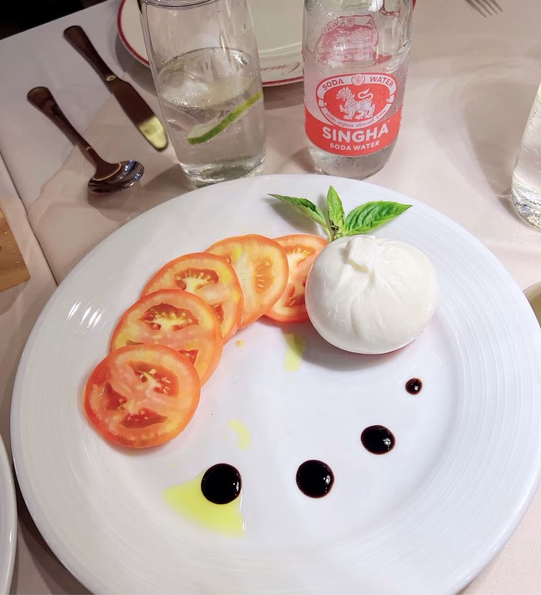 AkraAndAkra's tweet photo. Yummy 😋 https://t.co/B3Ee4PDie0
