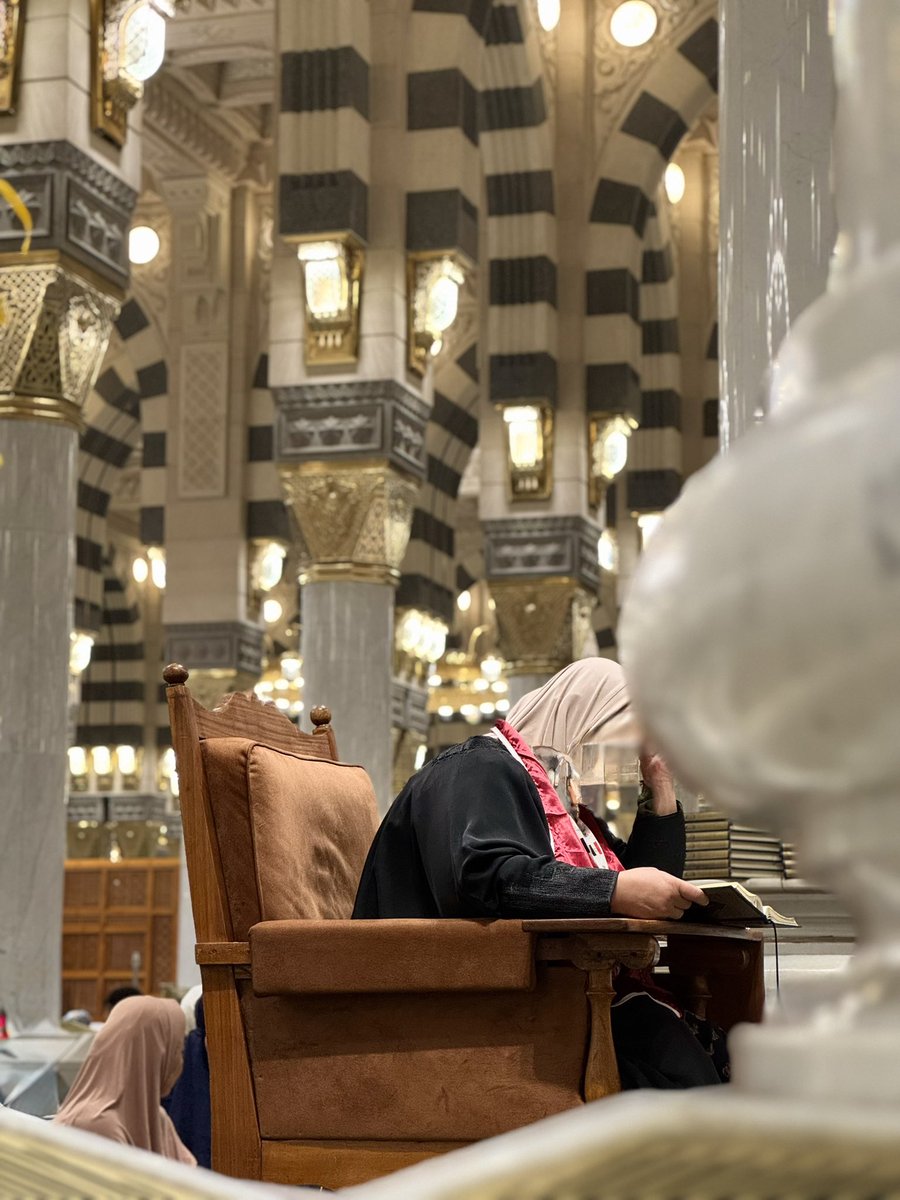 عاىسه tweet media