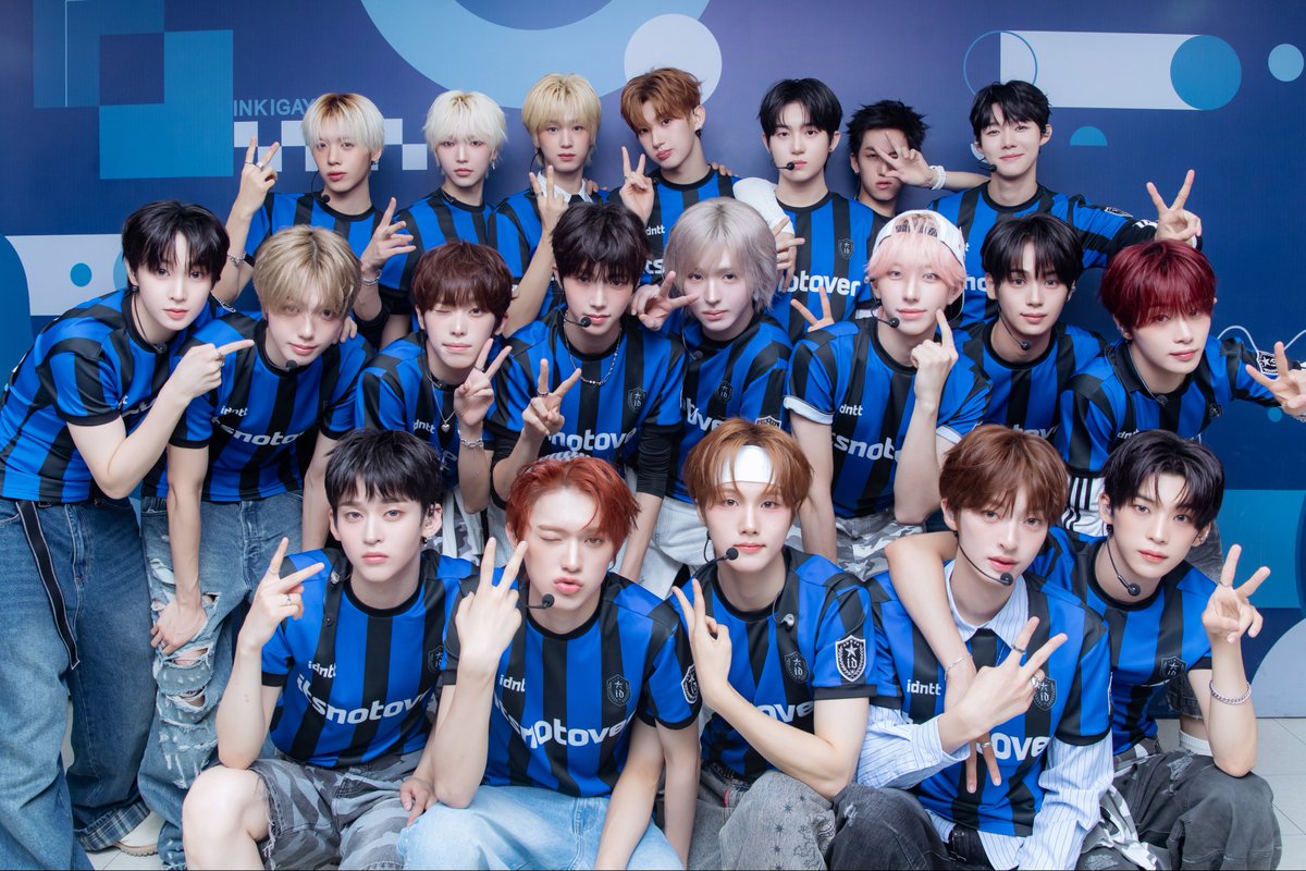 kpop_sbs's tweet photo. [👔] 260726 #착장인가

잠시 후 오후 3시 25분!
#인기가요 에서 만나요❤

#아이덴티티 #idntt #Kids_Return @idntt_cosmo https://t.co/sUNiHAw6Qm