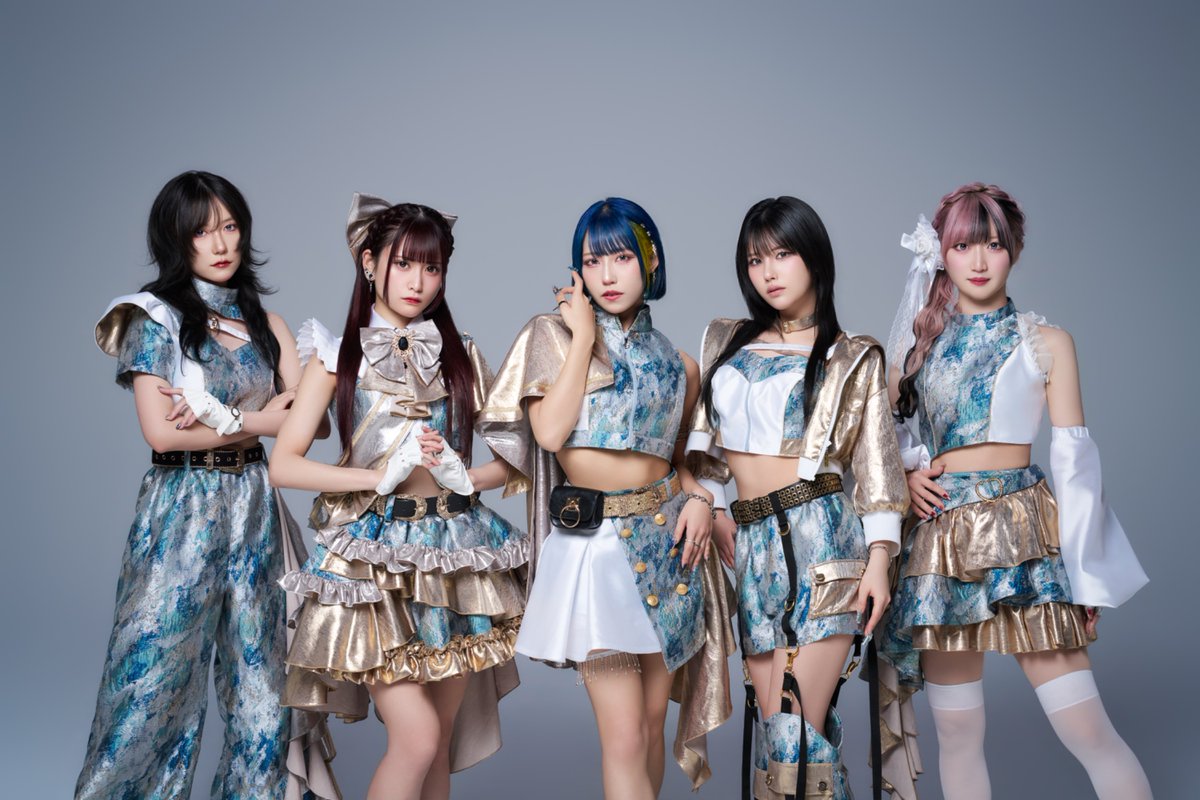 kusanoneidolfes's tweet photo. ◤🌱#くさのねアイドルフェス2026🌱◢

ジエメイ(@jiemei_idol )

「『魂を揺さぶるライブを、佐倉で』。色々な表現が評価されるアイドルというフォーマットに於いて、くさのねフェスはライブという一点にフォーカスしたイベントです。そんな1日に、覚悟を持った表現者たちであるジエメイは欠かせません。これ以上の言葉は不要、同じ時代を生きていることに感謝です。

3年目のくさのね、新体制になって見える新しいジエメイの生き様、僕らもヤギも楽しみにしています！」

🎧「な?(RE:Birth Ver.)」
🎶https://t.co/SpISMNubrA
紹介したアーティストの楽曲をプレイリストで紹介中！全48組のプレイリストの完成をお楽しみに🔥

▷チケット好評発売中！
🎫 https://t.co/y8BJshRVvn